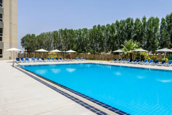 BM Acacia Hotel & Apartments 4*