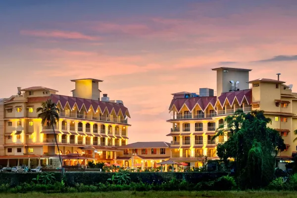 Acron Candolim Regina 4*