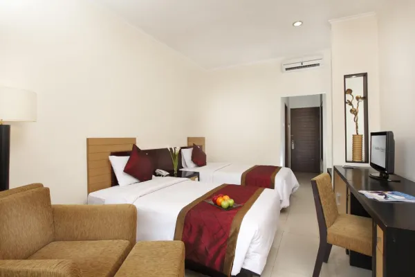 Adhi Jaya Hotel 4*