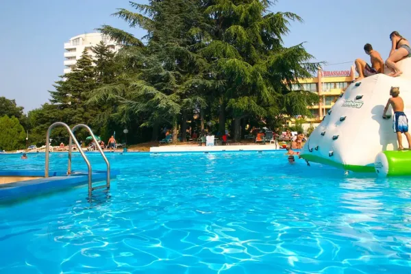 Admiral 5*
