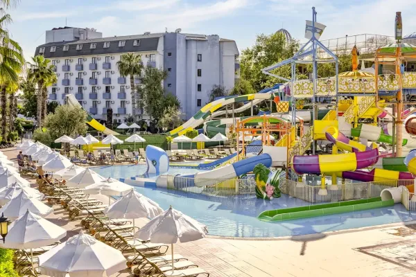 Club Aqua Plaza 4*
