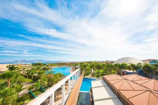 Blue Lagoon Resort 5*
