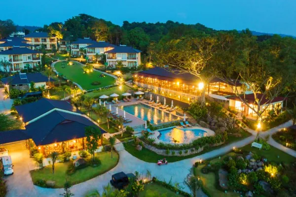 Camia Resort & Spa 4*