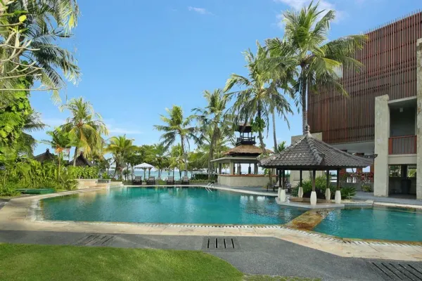 Candi Beach Resort & Spa 4*
