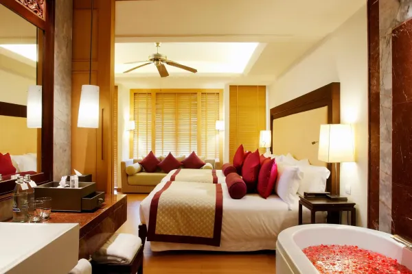 Centara Grand Beach Resort Phuket 5*, фото 12