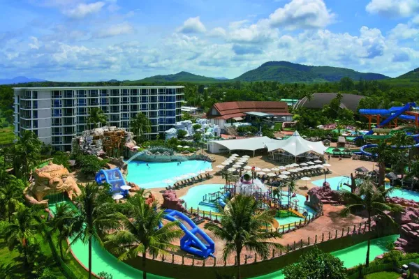 Splash Beach Resort Phuket 5*, фото 1