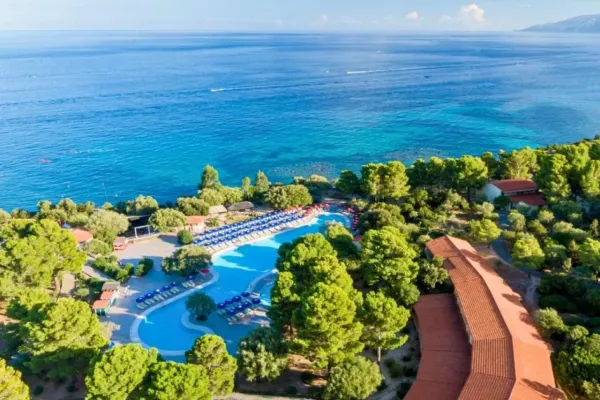 Club Esse Palmasera Resort 4*
