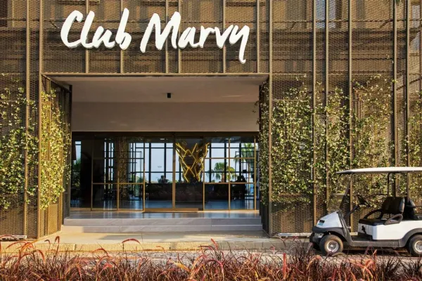 Club Marvy 5*