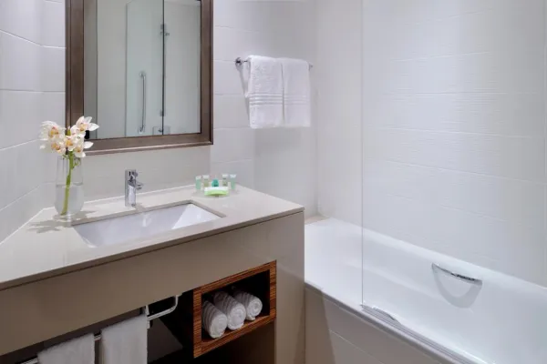 Courtyard by Marriott World Trade Center Abu Dhabi 4*, фото 4