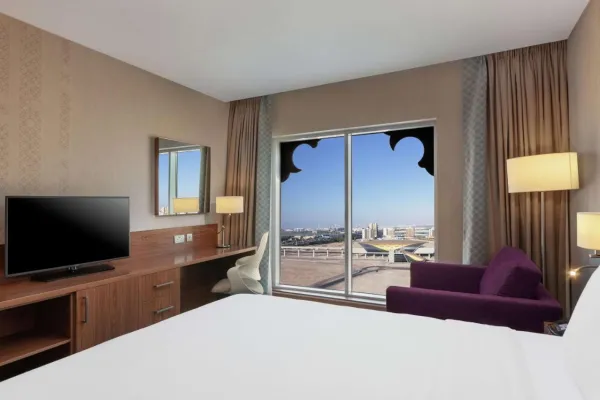 DoubleTree by Hilton Dubai Port Saeed 4*, фото 11