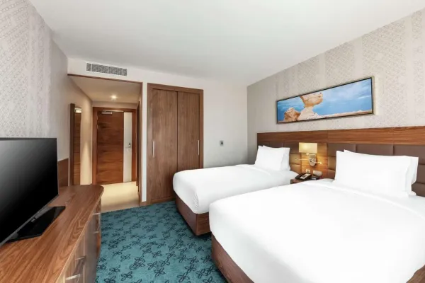 DoubleTree by Hilton Dubai Port Saeed 4*, фото 16