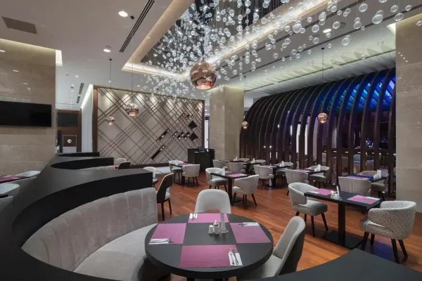 DoubleTree by Hilton Istanbul - Piyalepasa 5*