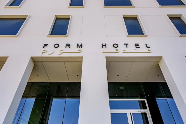 Form Dubai 4*
