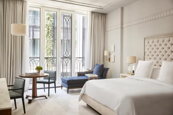 Four Seasons Hotel Madrid 5*
