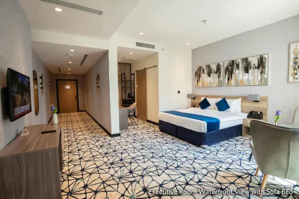 Grand Kingsgate Waterfront By Millennium Hotels 4*, фото 3