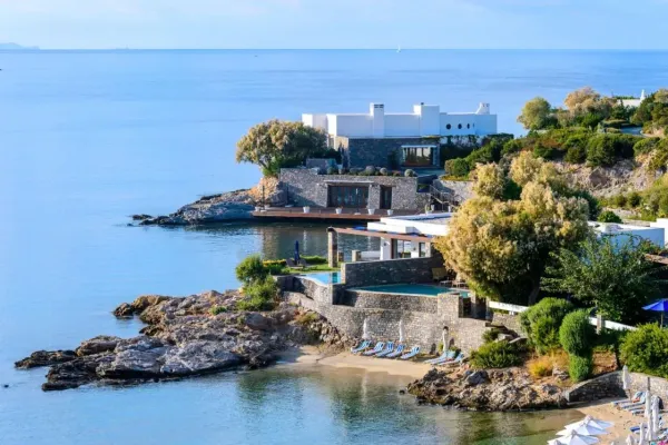 Grand Resort Lagonissi 5*