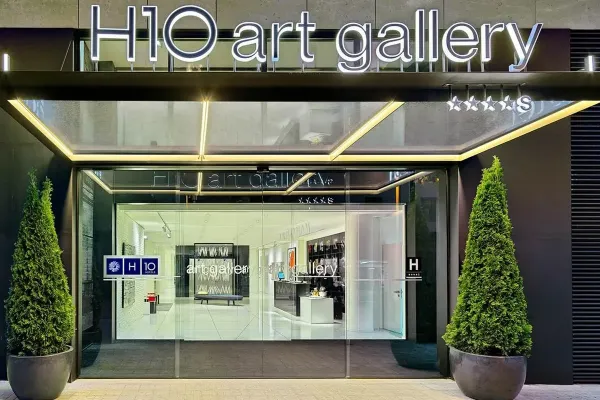 H10 Art Gallery 4*, фото 1