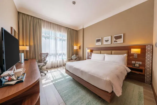 Hilton Garden Inn Dubai Deira 4*
