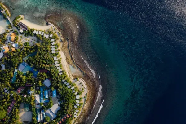 Holiday Inn Resort Kandooma 4*