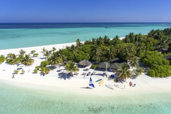 Holiday Island Resort & Spa 4*