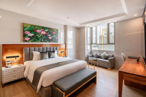 Hotel Grand Saigon 5*