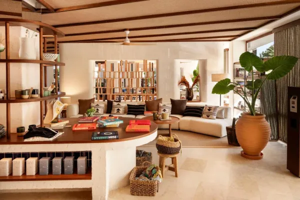 INNSiDE by Melia Costablanca 4*