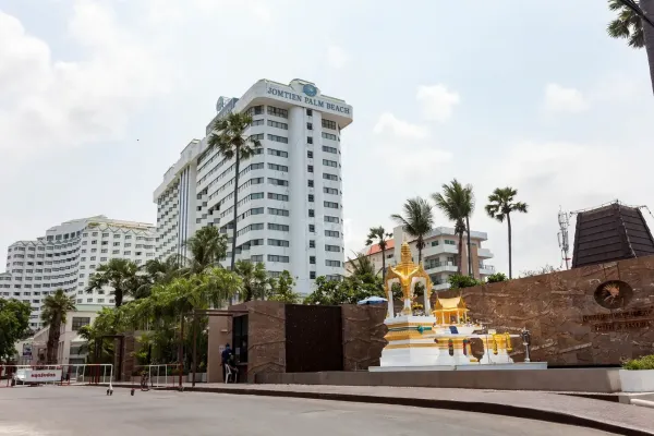 Jomtien Palm Beach 4*