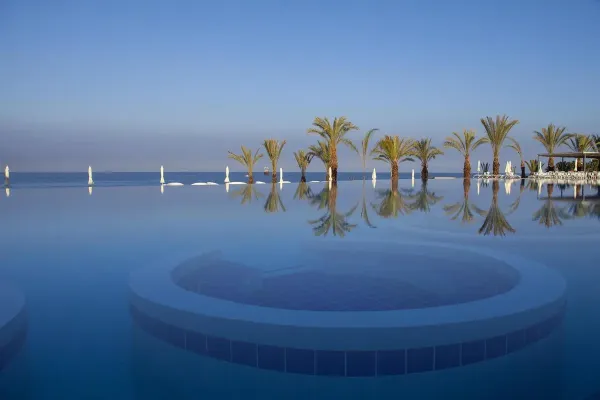 King Evelthon Beach Hotel and Resort 5*, фото 3