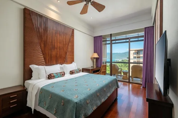 Mangrove Tree Resort Yalong Bay 5*