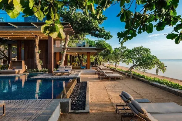 Maya Sanur Resort & Spa 5*