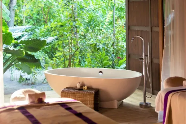 Meeru Island Resort 4*, фото 4