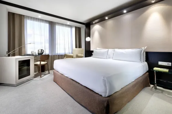 Melia Barcelona Sarria 5*