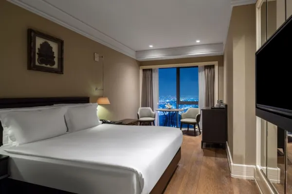 Mercure Istanbul West Hotel and Convention Center 5*