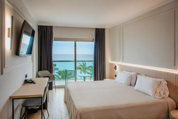 Miramar Hotel 4*, фото 1