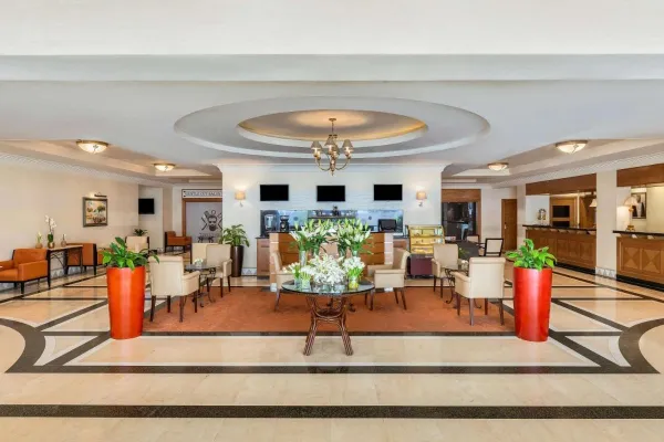 Movenpick Hotel Doha 4*, фото 3
