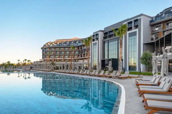 Lago Hotel 5*