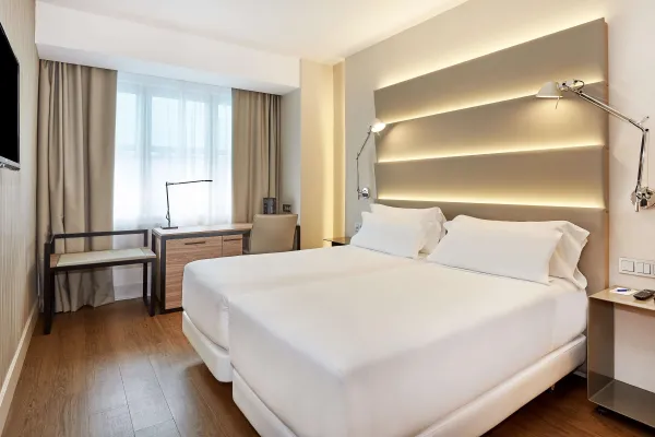NH Sants Barcelona 4*, фото 3