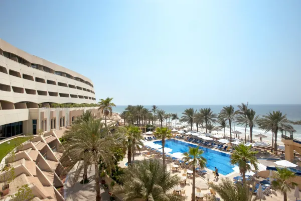Occidental Sharjah Grand 4*, фото 1