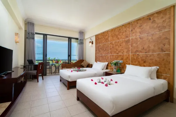 Palm Beach Resort 5*