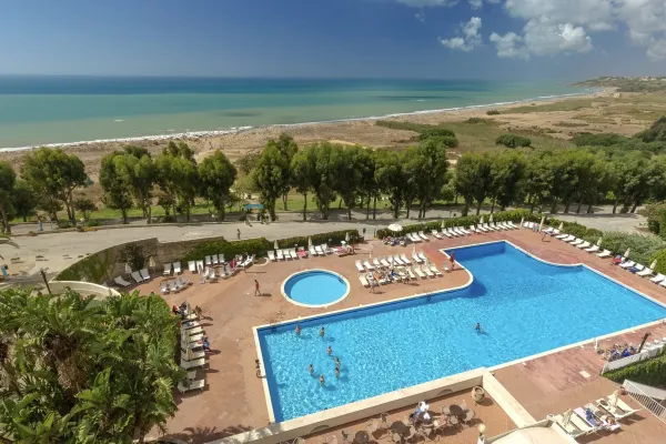 Paradise Beach 4*