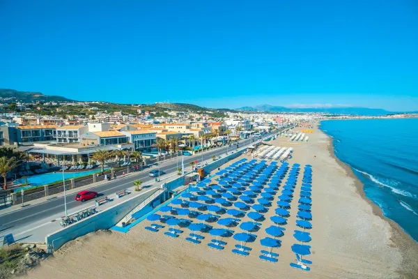 Pearl Beach 4*