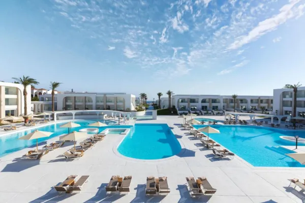 Posh Club by Sunrise White Hills Resort 5*