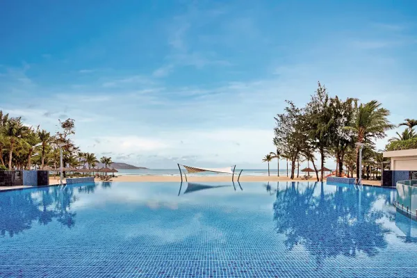 Pullman Danang Beach Resort 5*, фото 1