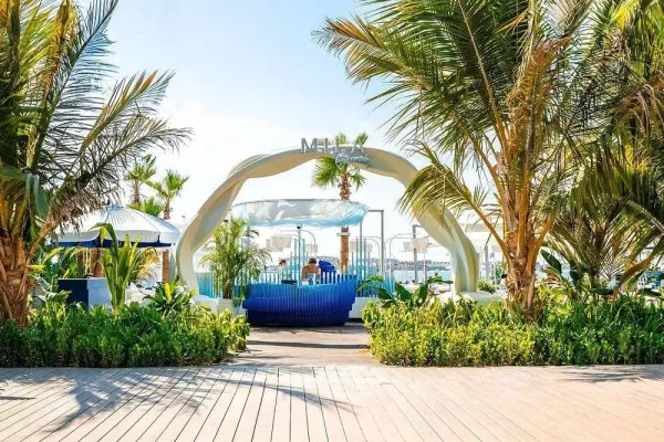 Radisson Beach Resort Palm Jumeirah 4*
