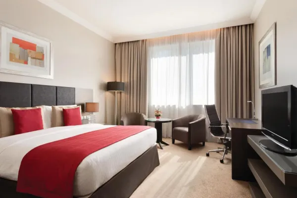 Ramada Downtown Abu Dhabi 4*