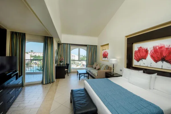 Reef Oasis Blue Bay Resort 4*