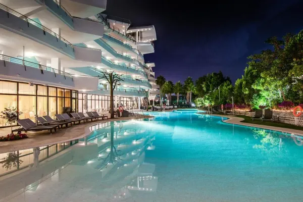 Senator Banus 5*