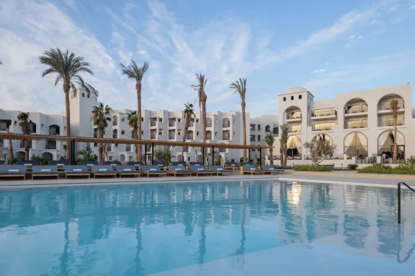 Serry Beach Resort 5*, фото 1