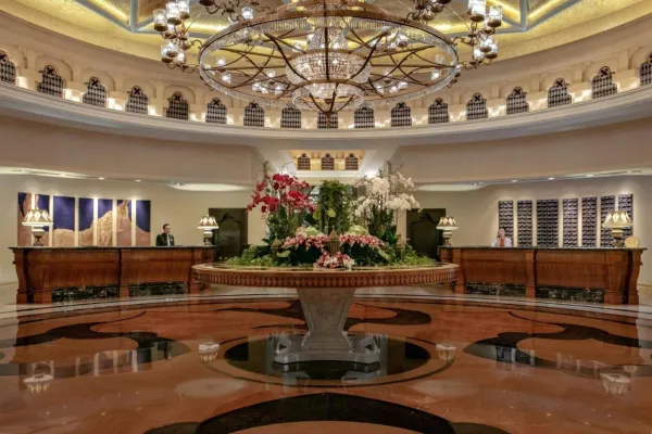Shangri - La Qaryat Al Beri 4*