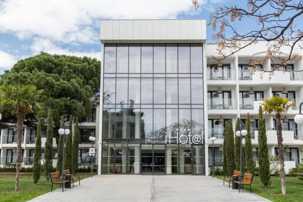 Smartline Meridian Hotel 4*